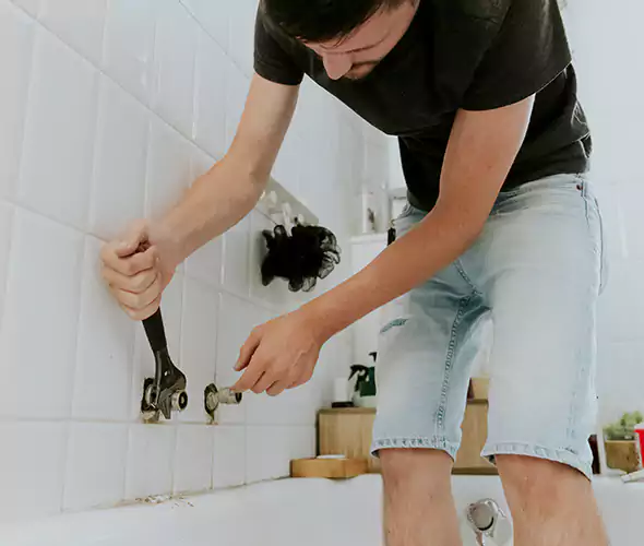 Affordable Bathtub Faucet Replacement in Rome: Choose Experienced Local Technicians